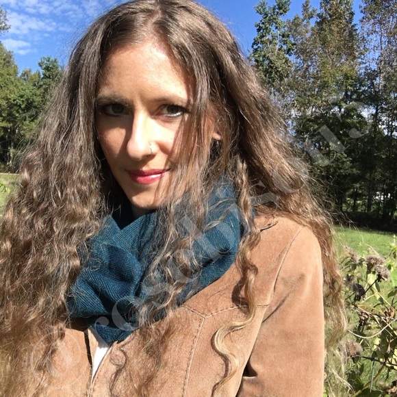 🧣♥️Luxe Knit Infinity Scarf TEAL - Picture 5 of 7